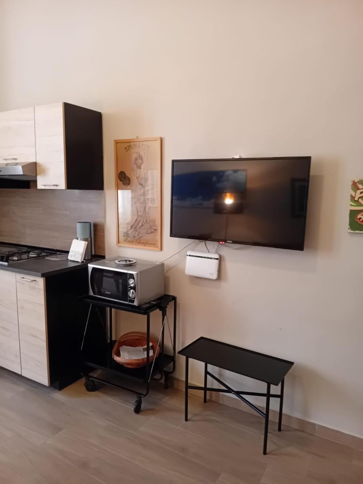 Apartment Domus Passpartenope, Naples